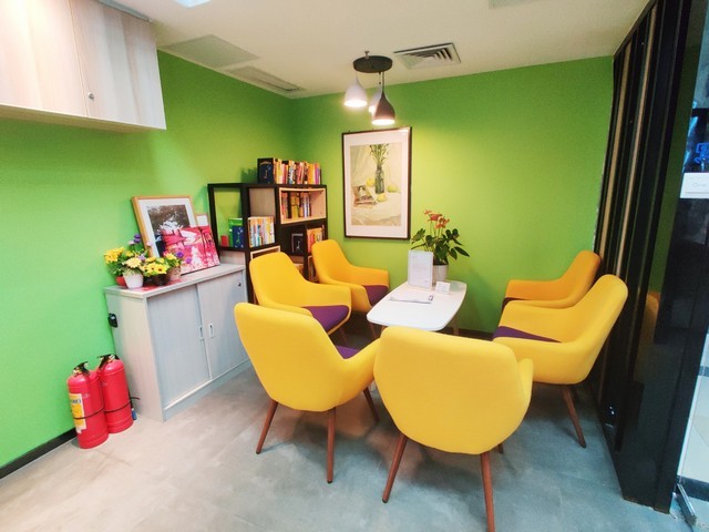 上海职教无人喂虾船